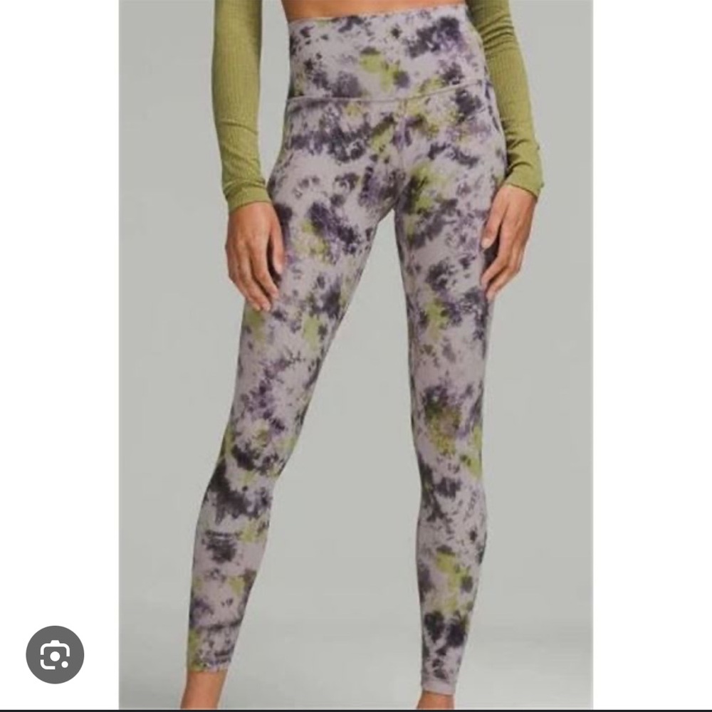 Lululemon Align High Rise
Mauve Tie Dye Pant